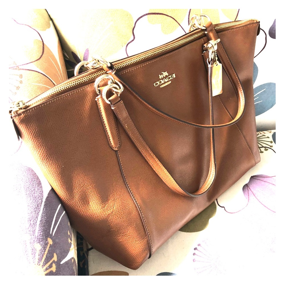 Authentic Coach Soft Leather Large Tote